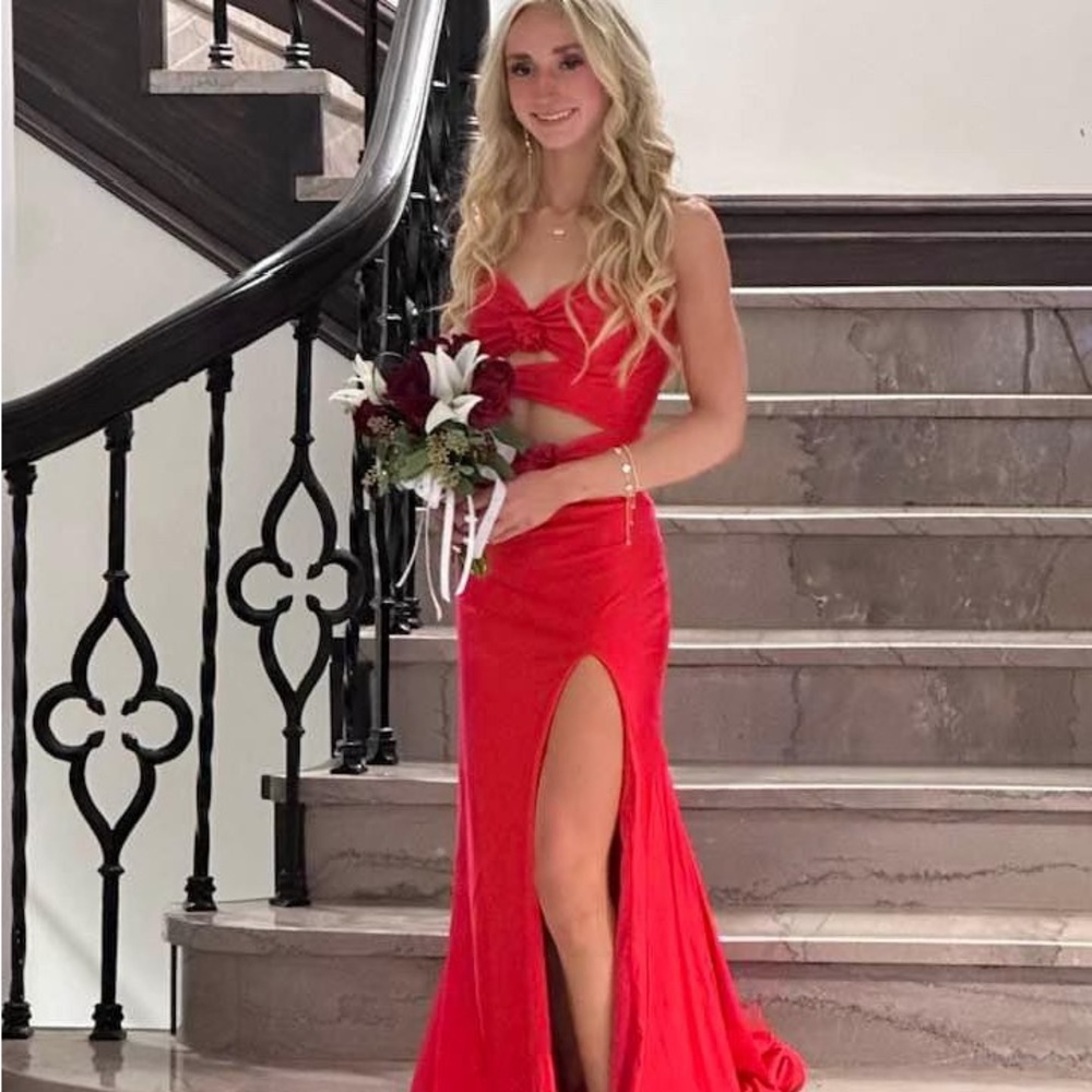 Elegant Red prom formal dress